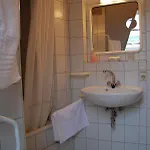 Inn Zum Loewen - Restaurant Akropolis 2*
